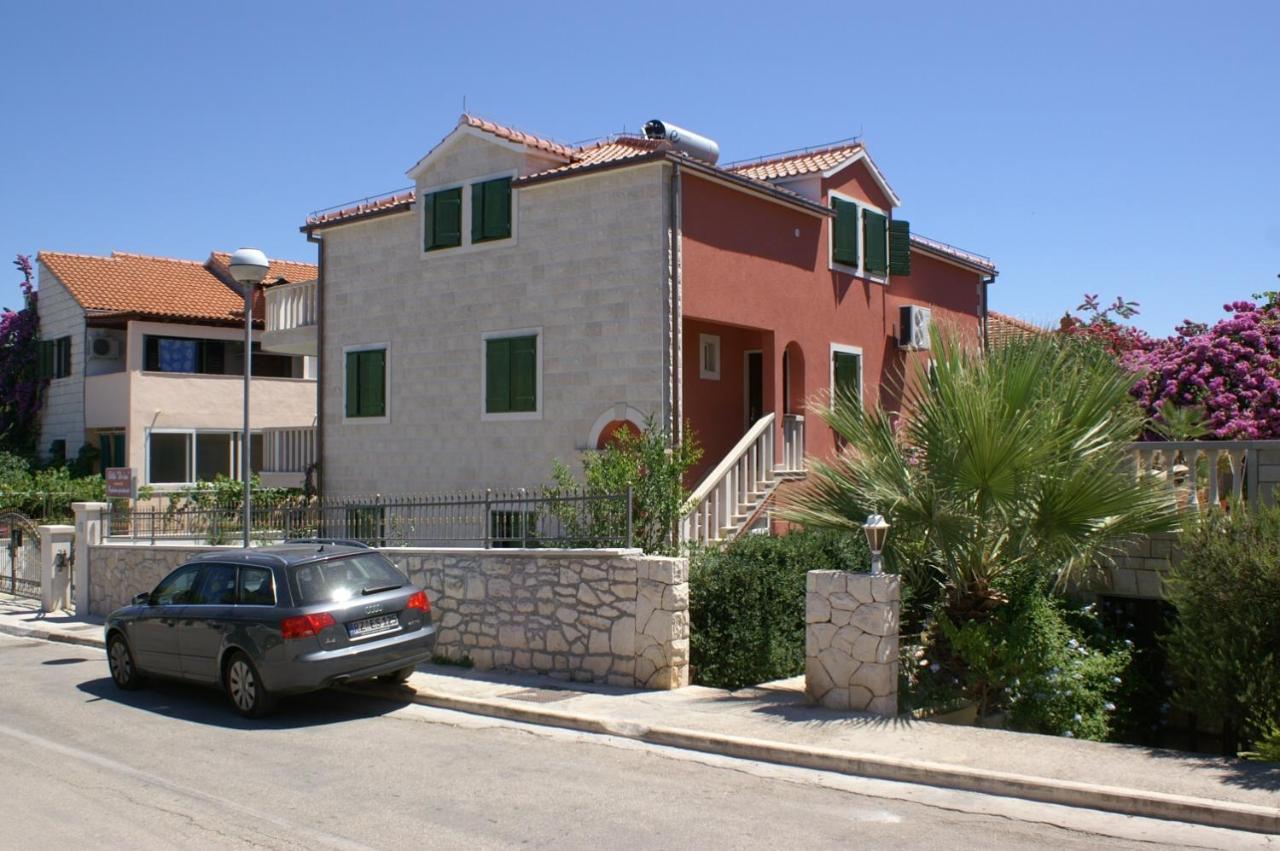 Apartments By The Sea Supetar, Brac - 4274 Екстер'єр фото