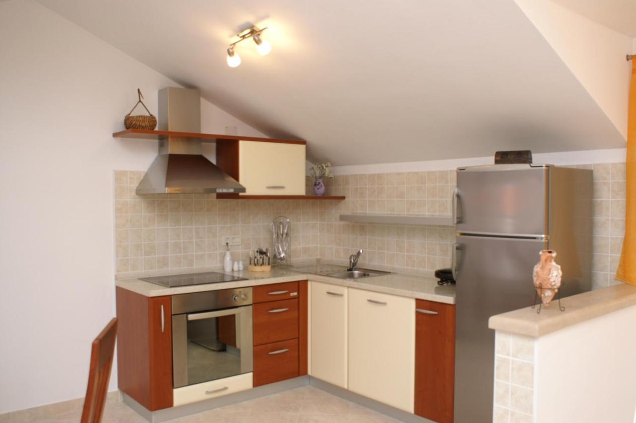 Apartments By The Sea Supetar, Brac - 4274 Екстер'єр фото