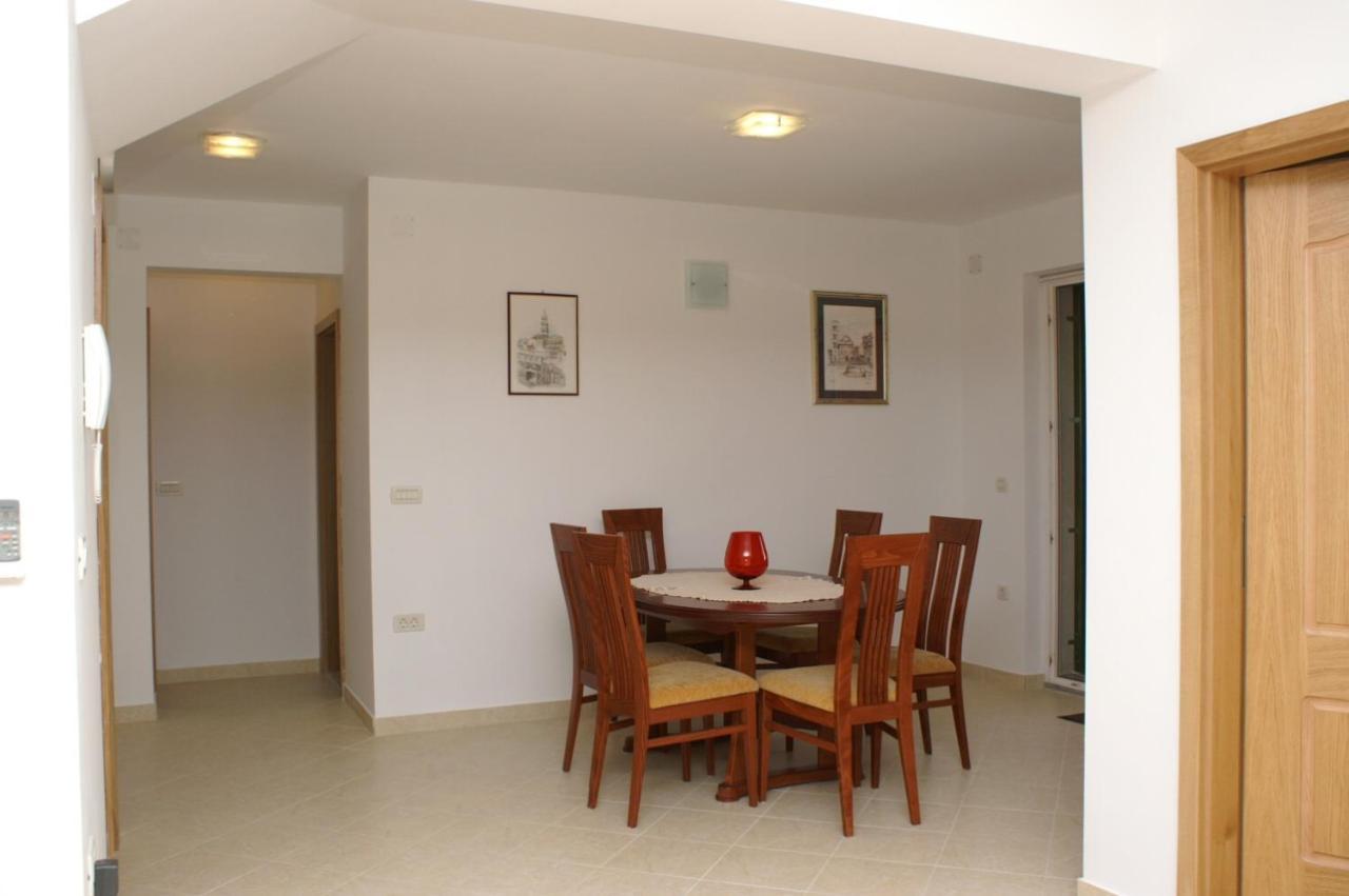 Apartments By The Sea Supetar, Brac - 4274 Екстер'єр фото