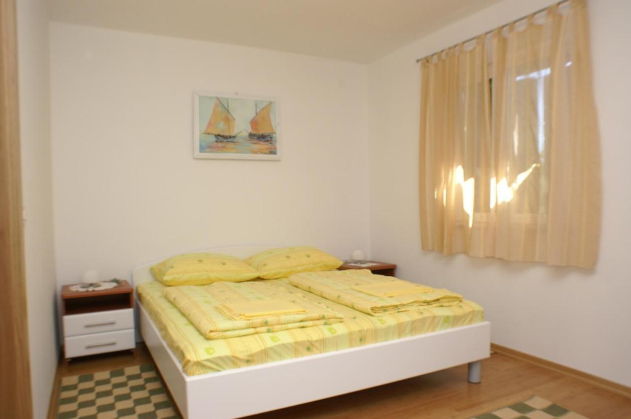 Apartments By The Sea Supetar, Brac - 4274 Екстер'єр фото