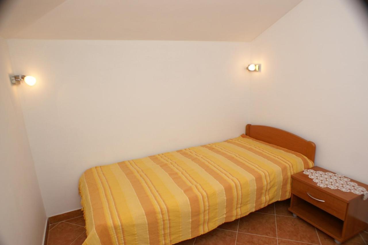 Apartments By The Sea Supetar, Brac - 4274 Екстер'єр фото